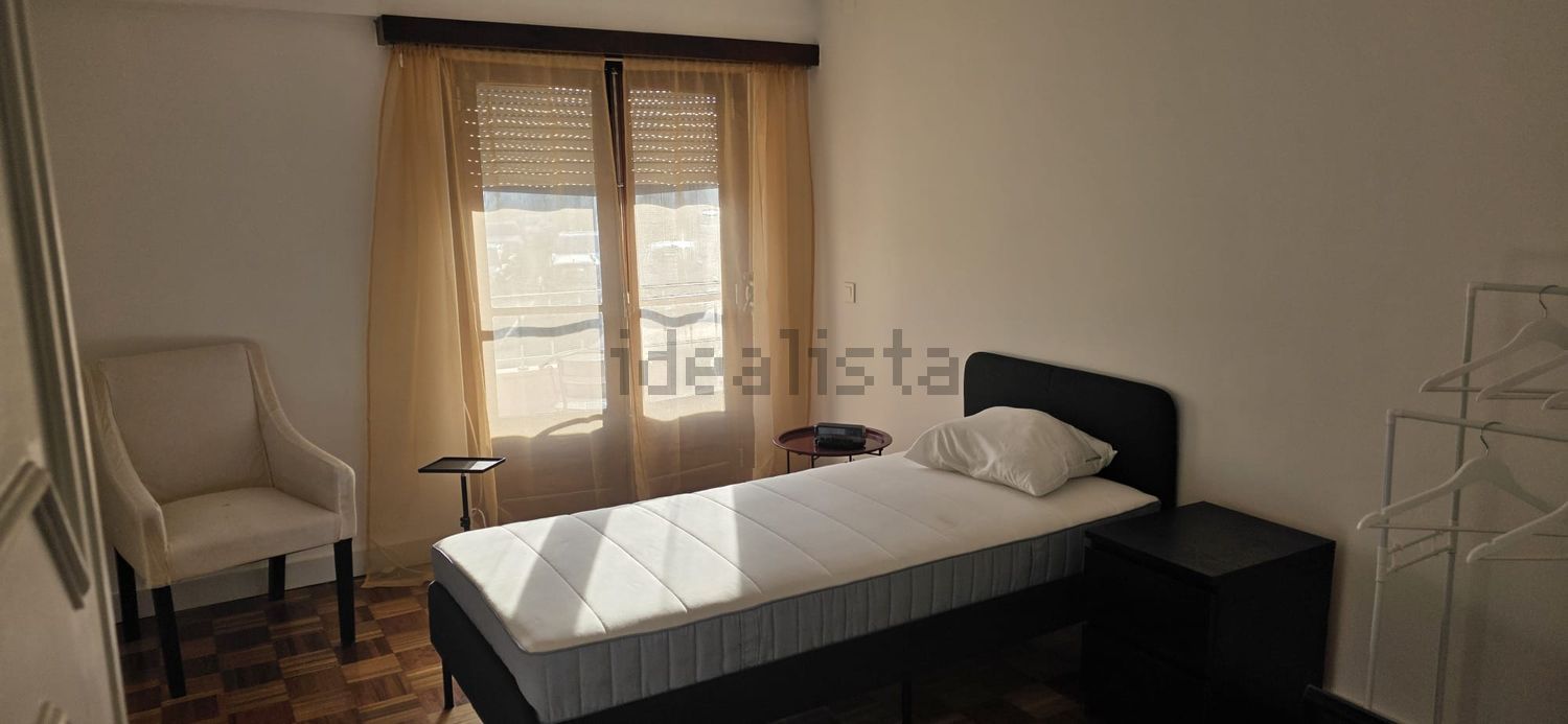 出租房间在Rua Júlio Dinis, 20 - 卧室