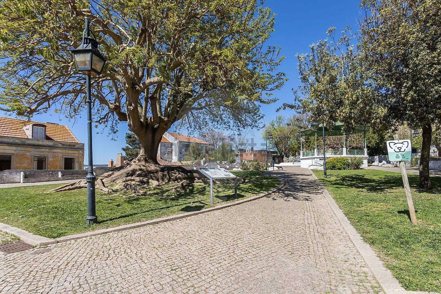 公寓 t3出售在Largo 1º de Maio - 花园