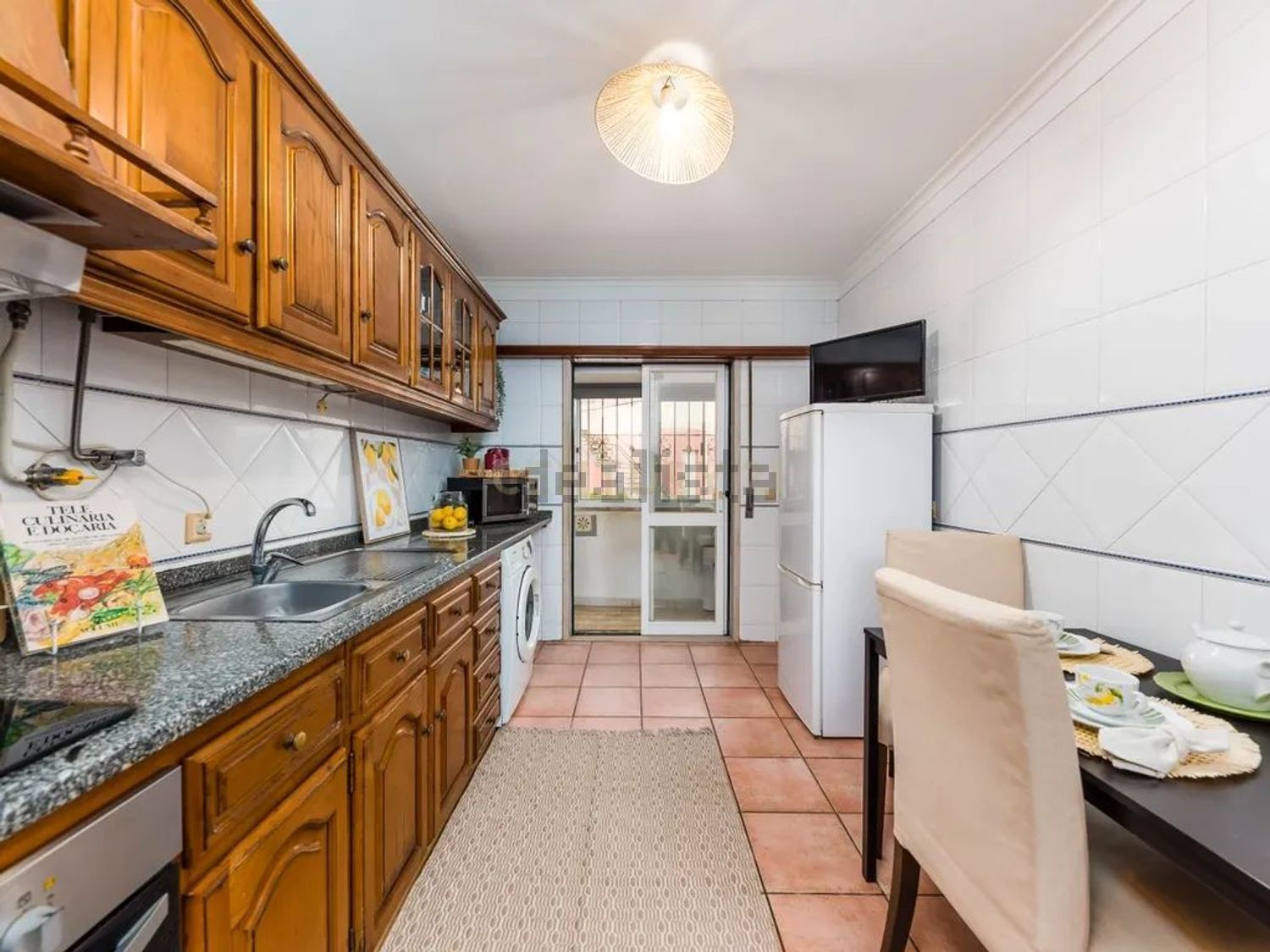 公寓 t3出售在Rua Alberto Barbosa, 6 - 厨房