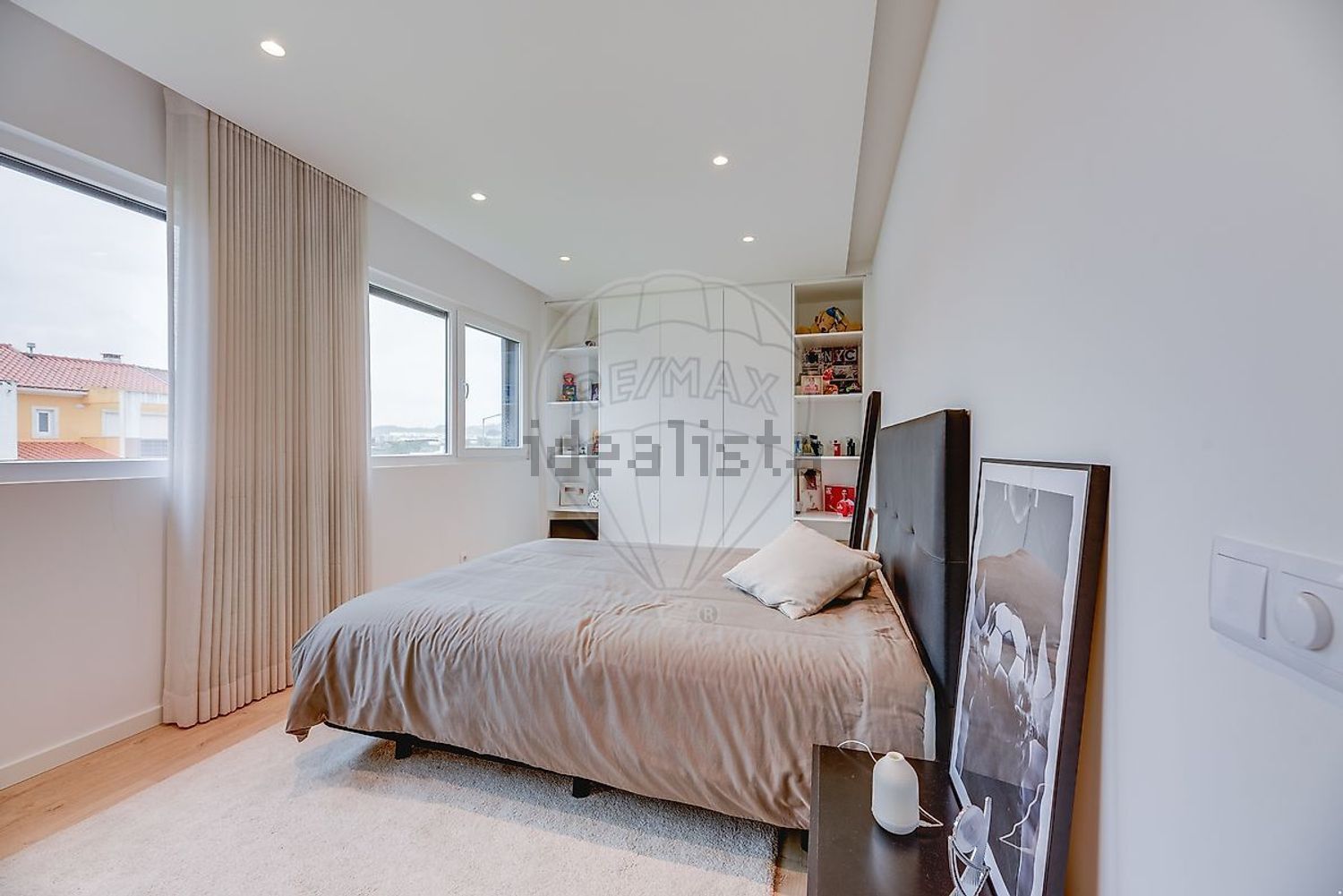 小楼房或独栋别墅出售在Rua Mato Moreira - 卧室