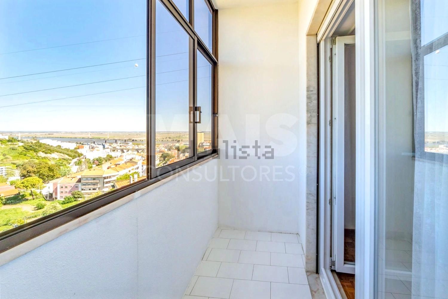 公寓 t2出售在Rua Abel Salazar - 阳台