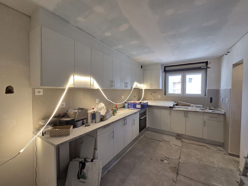 出租小楼房在Rua Sidónio Pais, 3