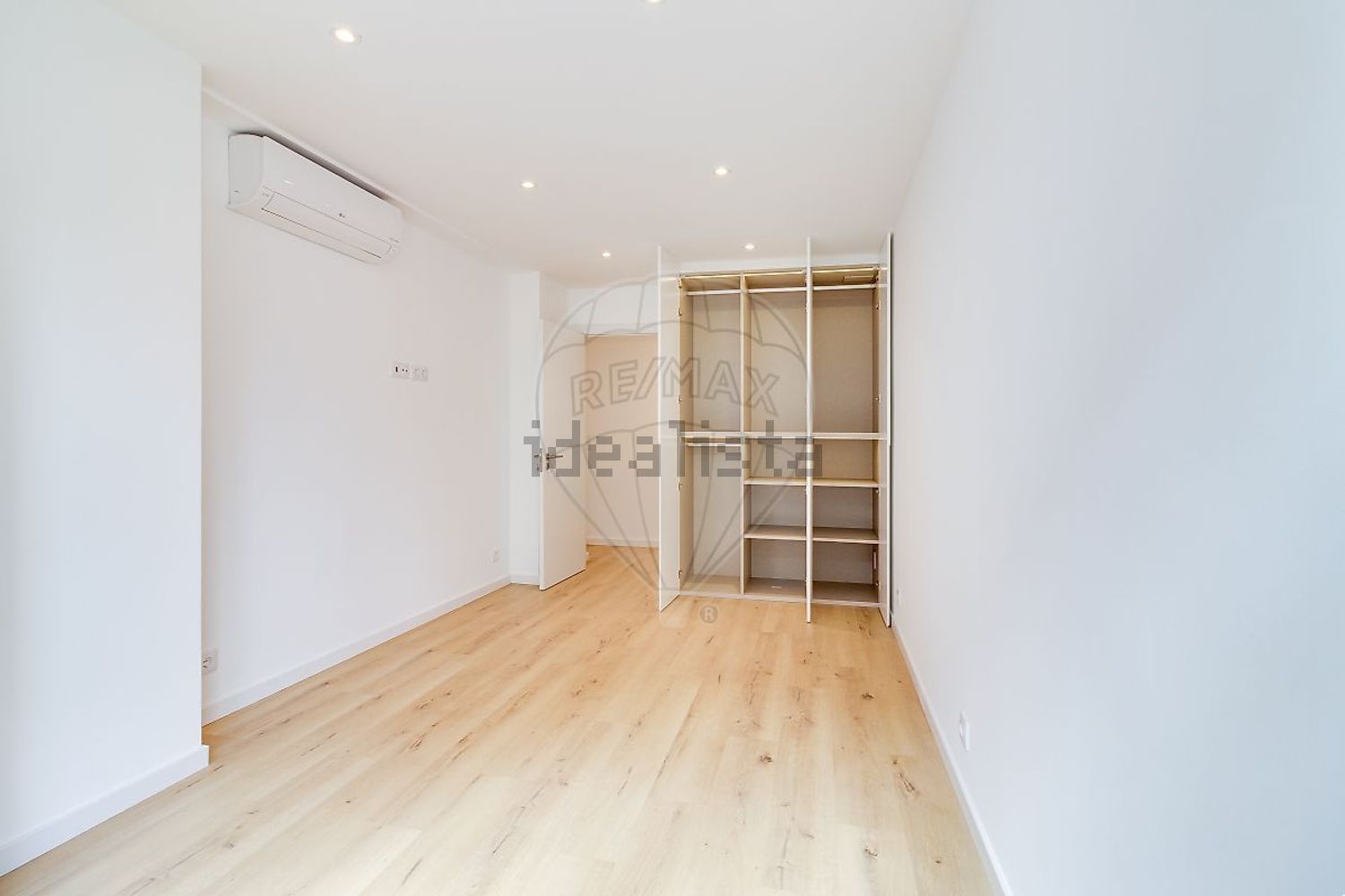 公寓 t2出售在Praceta Filinto Elísio - 居住