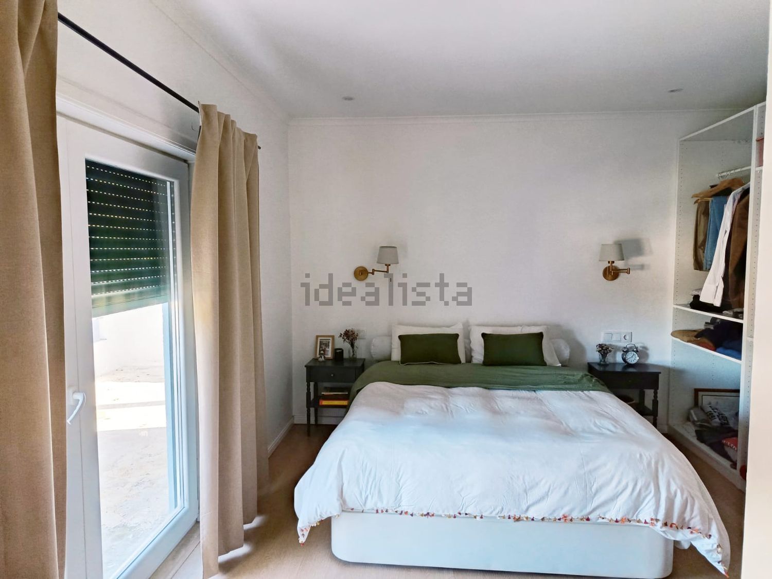 小楼房或独栋别墅出售在Peral - 卧室