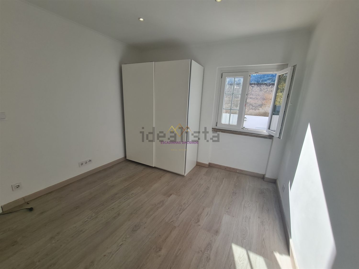 出租公寓 t1在Rua Delfim de Almeida Fernandes, 20 - 卧室