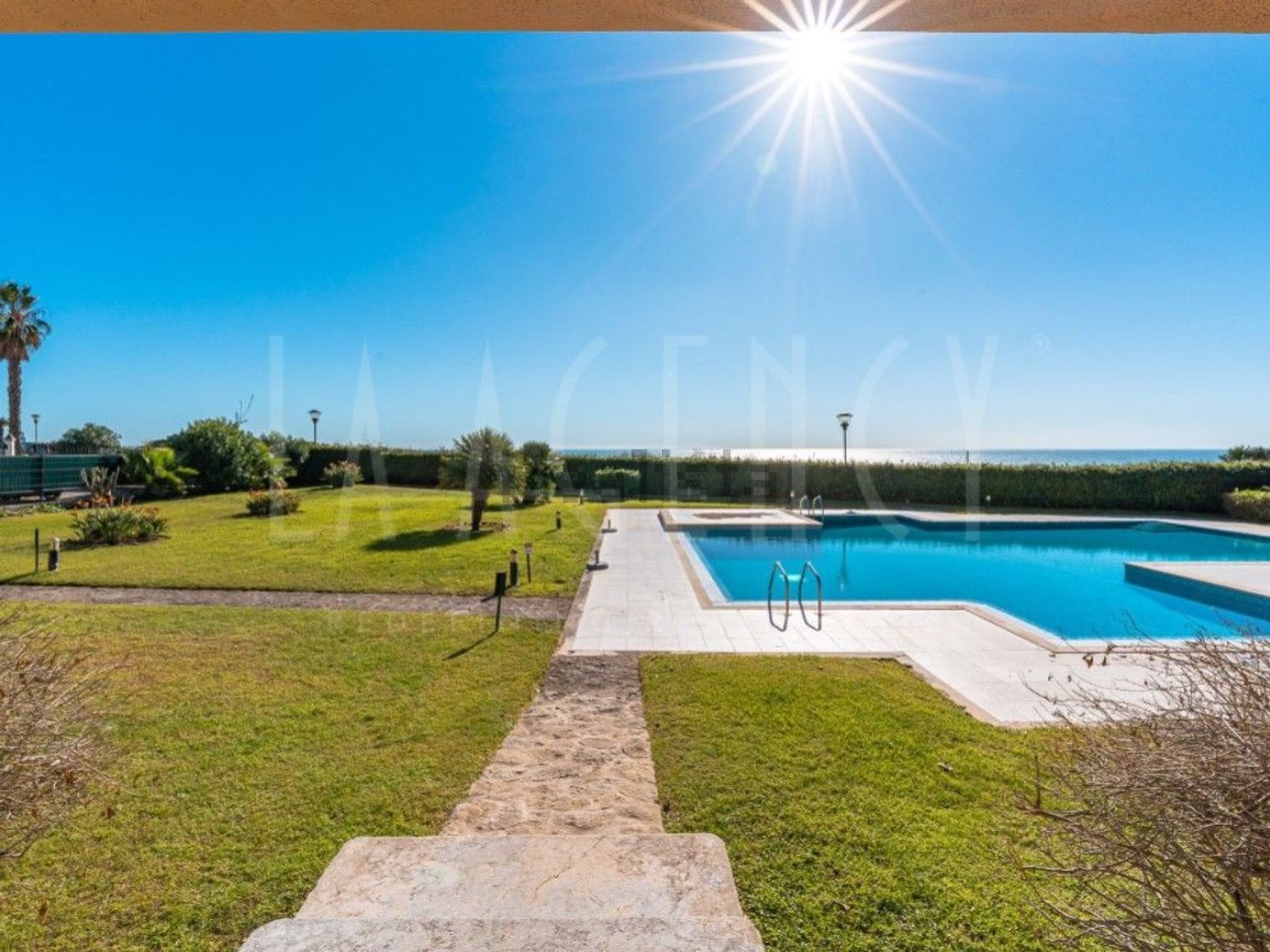 公寓 t1出售在Centro de Cascais - 游泳池