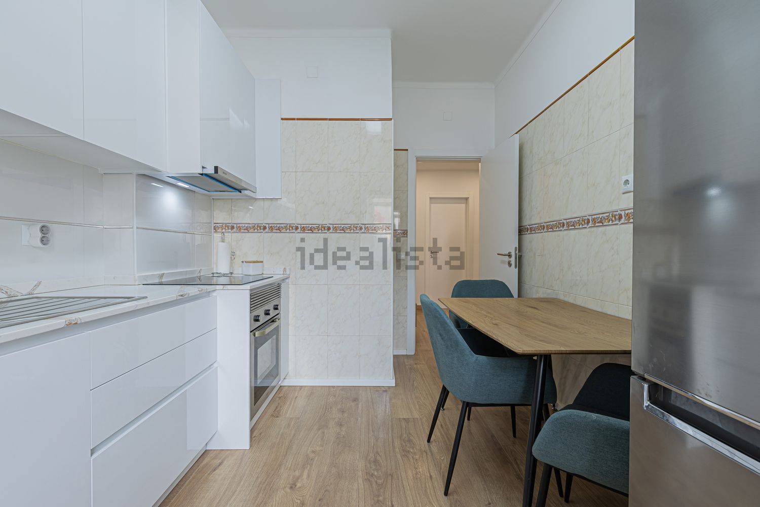 公寓 t2出售在Rua Gil Vicente, 35 - 厨房