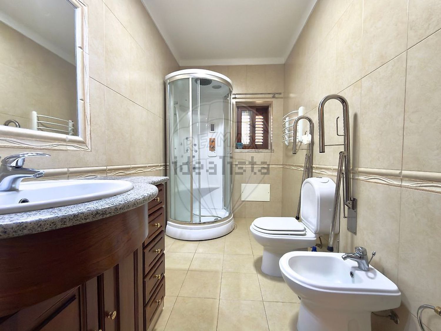 出租公寓 t2在Rua 18 - 卫生间