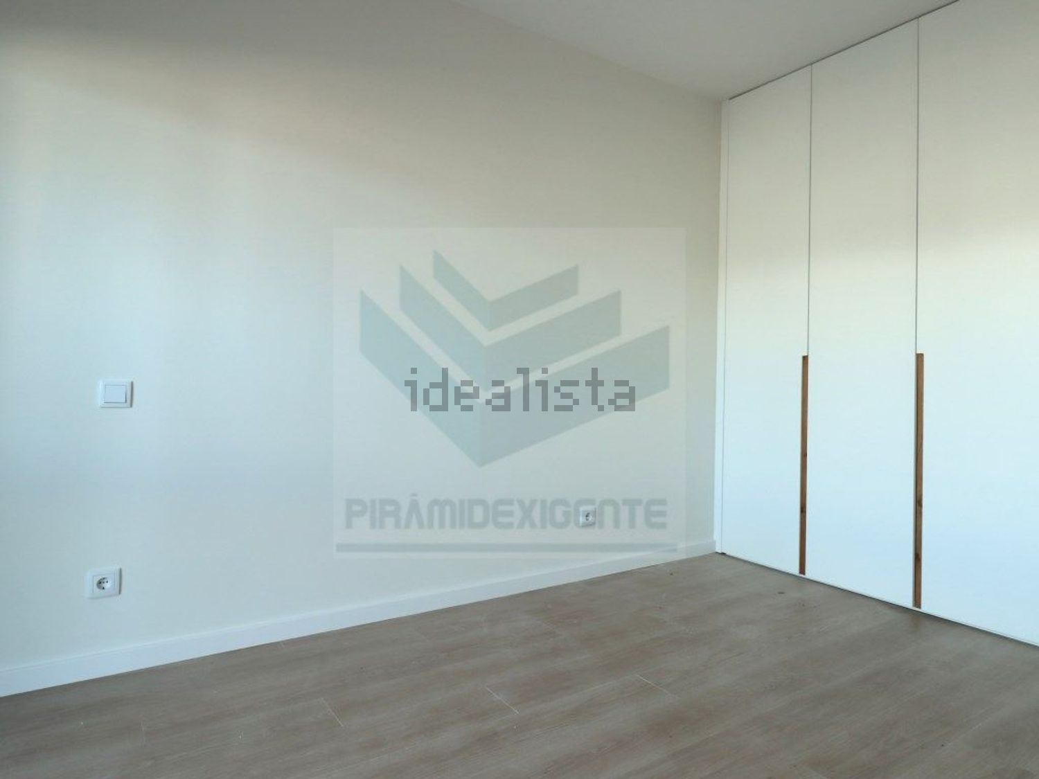 小楼房或独栋别墅出售在Moita - 卧室