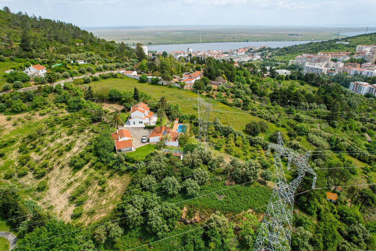 小楼房或独栋别墅出售Estr. da Serralheira de Baixo - 照片