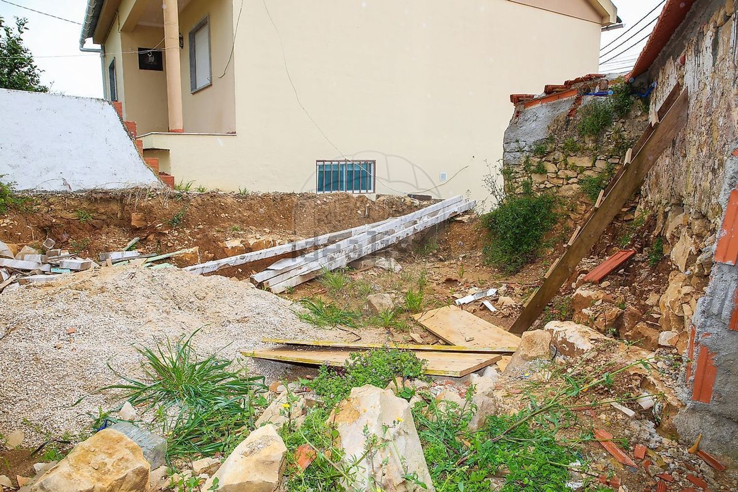 小楼房或独栋别墅出售在Carnota - 花园