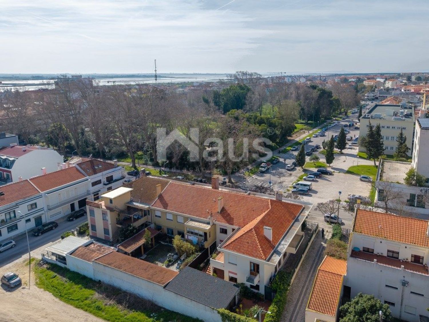 联排别墅出售在Avenida João Xxiii - 照片