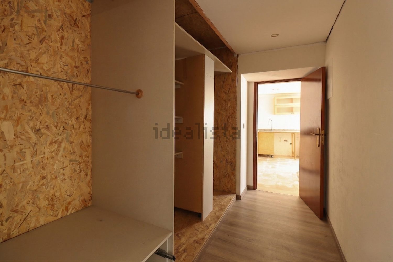 小楼房或独栋别墅出售在Rua do Pocinho - 过道