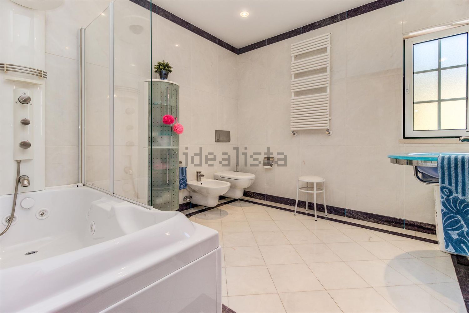 小楼房或独栋别墅出售在Rua do Mosqueiro, 19 - 卫生间