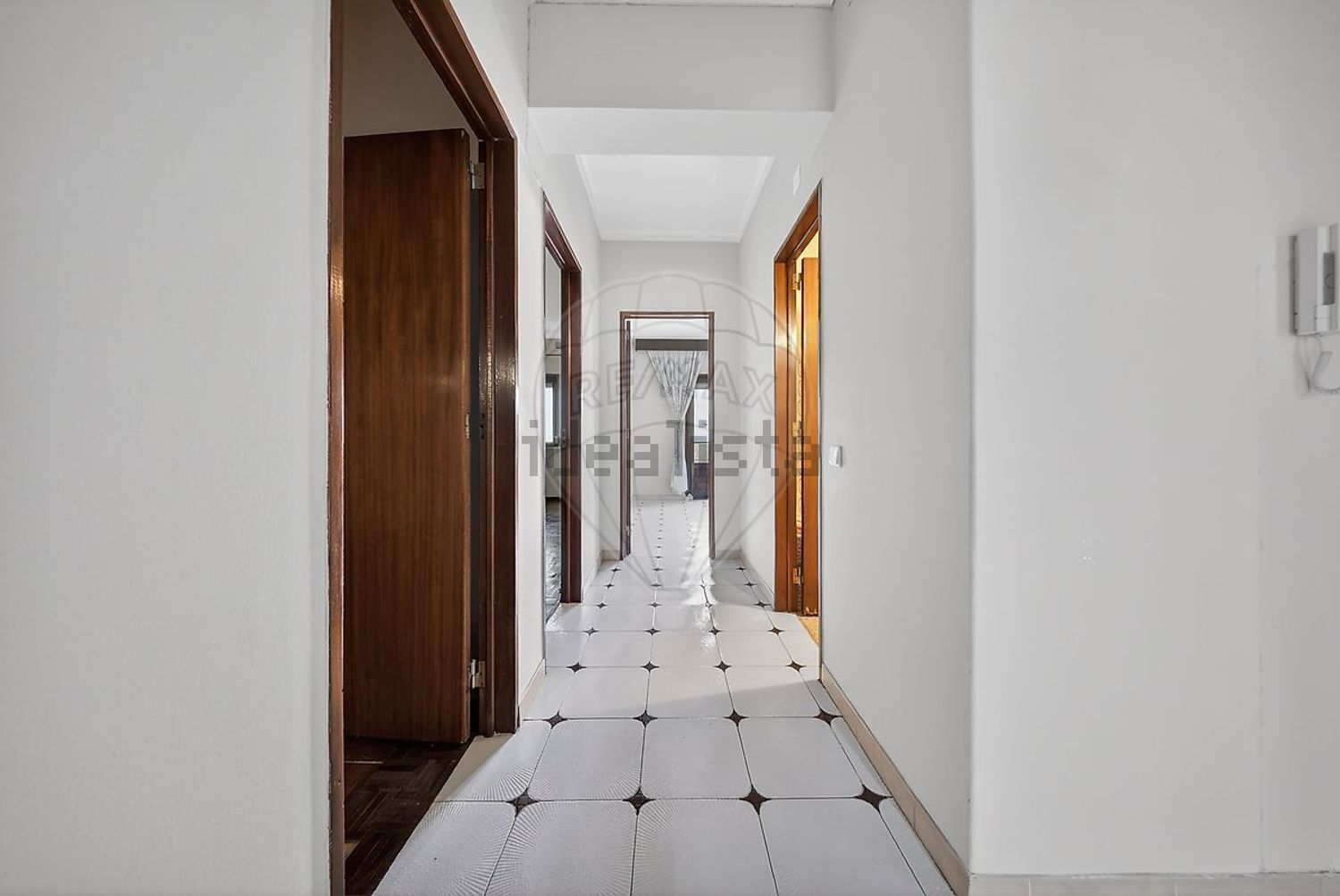 公寓 t3出售在Rua de São João - 过道