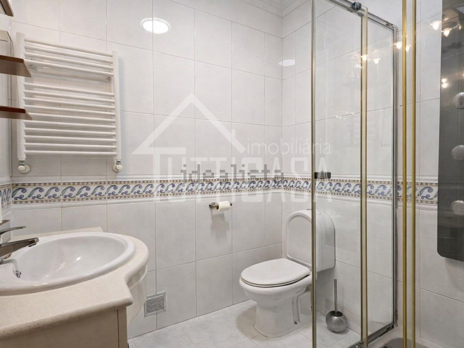 公寓 t2出售在Rua Francisco Pereira Júnior - 卫生间