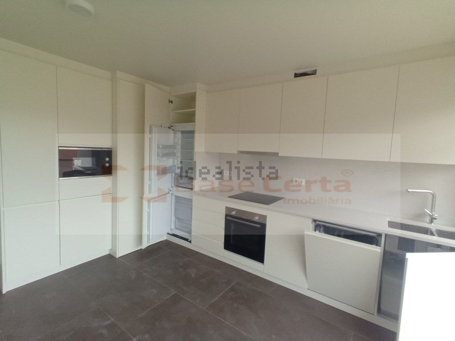 公寓 t2出售在Rua Engenheiro Quartin Graça - 厨房