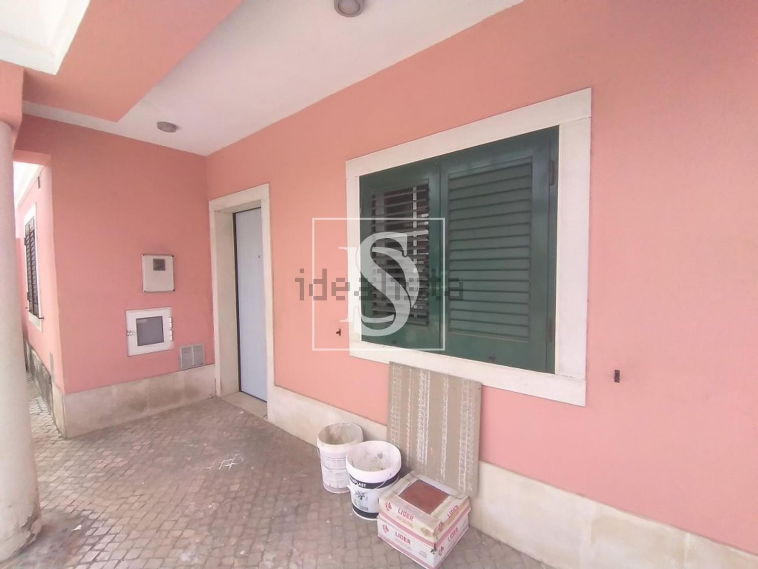 小楼房或独栋别墅出售在Rio Mouro Velho - Alto do Forte - 卧室