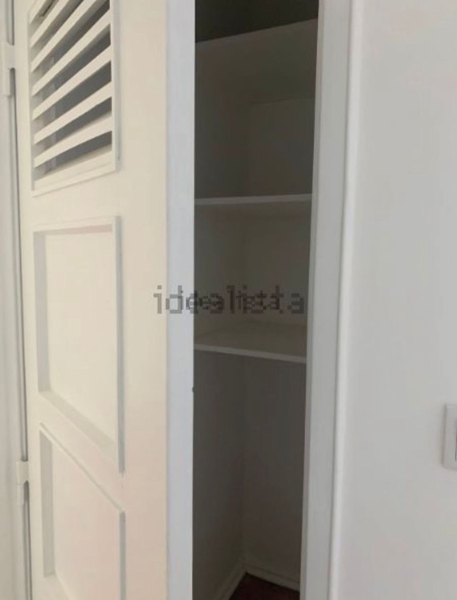 出租公寓 t1在Avenida General Roçadas, 1170 -164 - 地下室