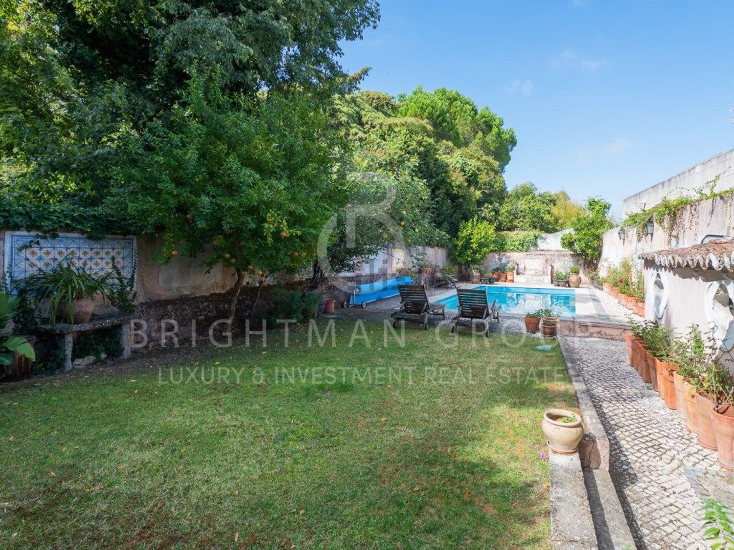 小楼房或独栋别墅出售在Carriche - Hospital das Forças Armadas - 游泳池