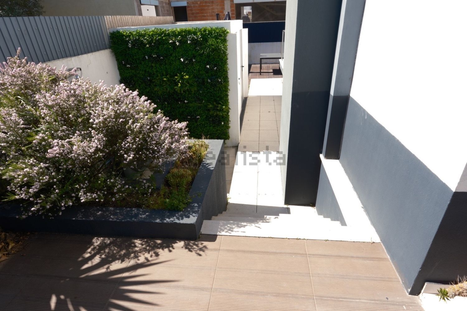 小楼房或独栋别墅出售在Rua Coronel Carlos Fabião - 花园