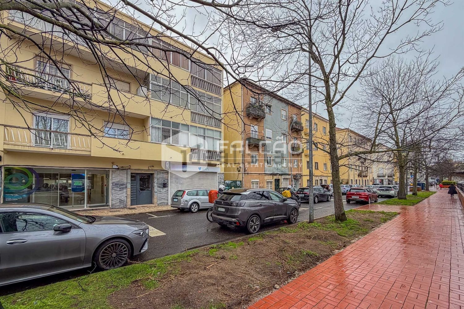 公寓 t3出售在Centro da Amadora - 视线