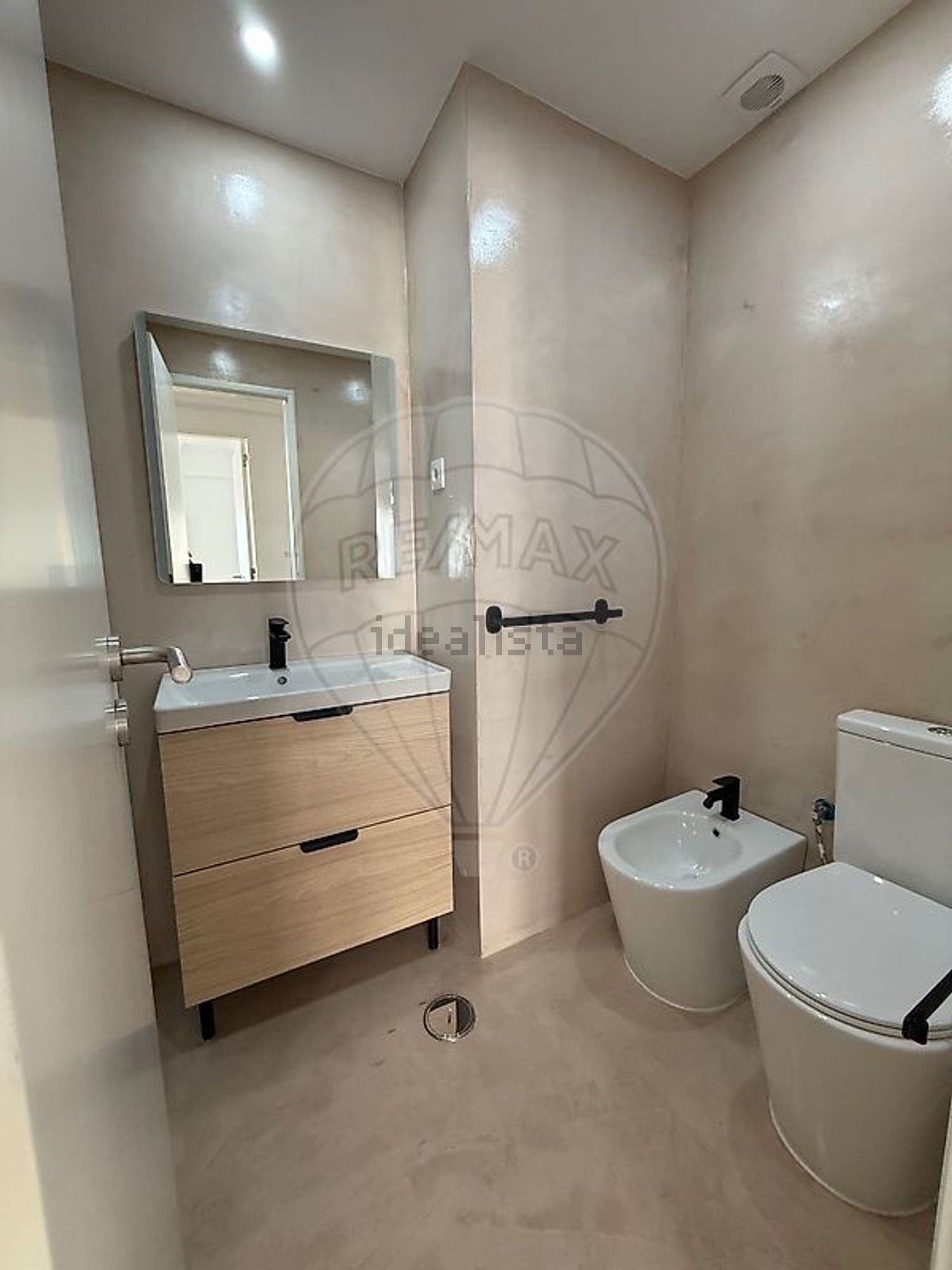 出租公寓 t3在Rua Doutor Henrique Martins Gomes - 卫生间