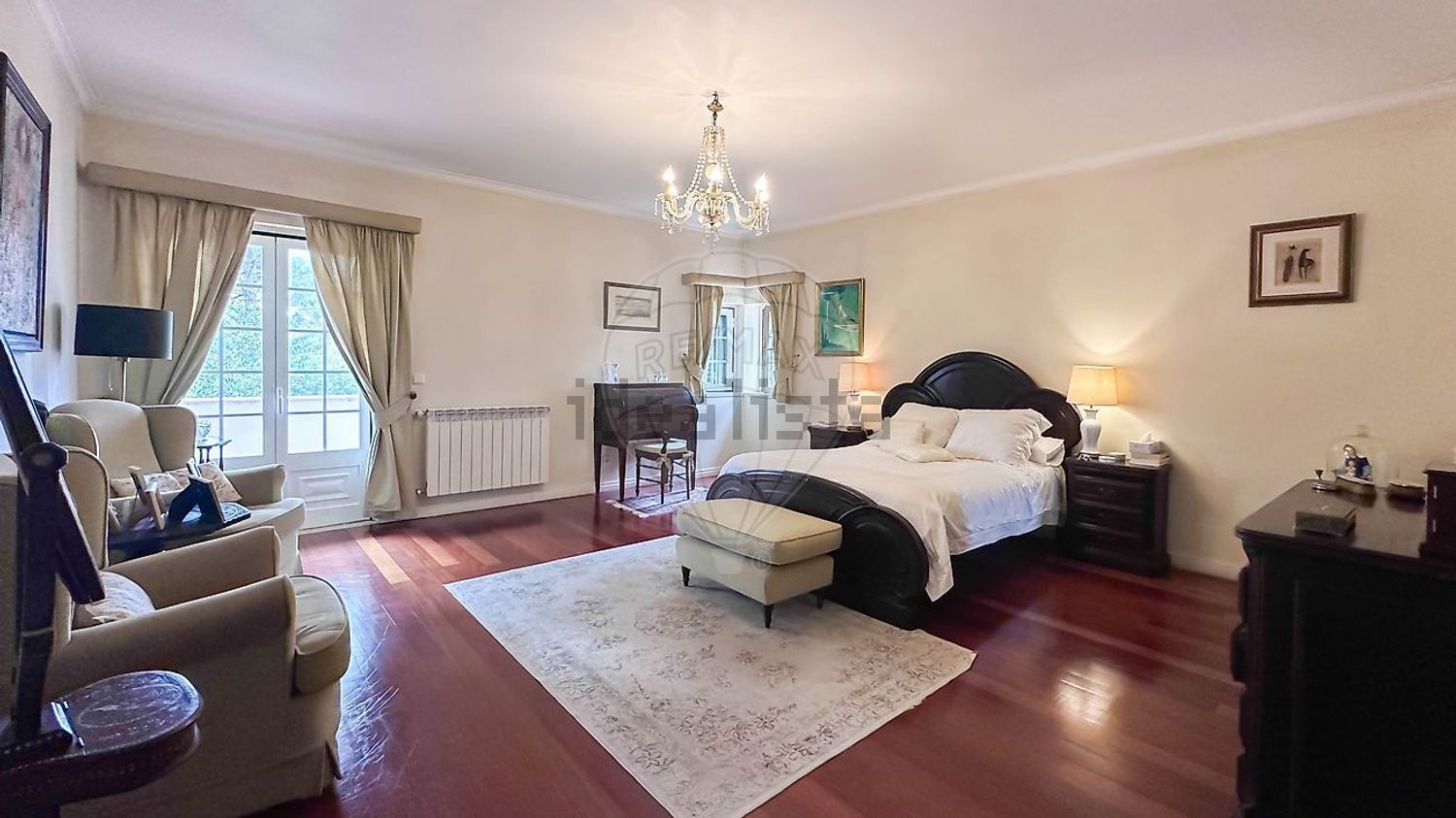 小楼房或独栋别墅出售在Rua da Mofina - 卧室