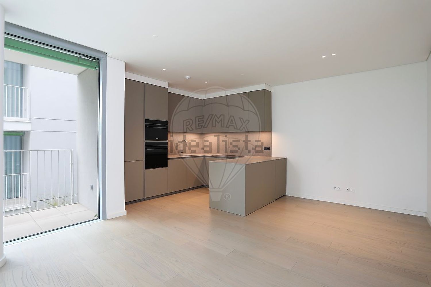 出租公寓 t2在Rua Fernando Palha - 照片