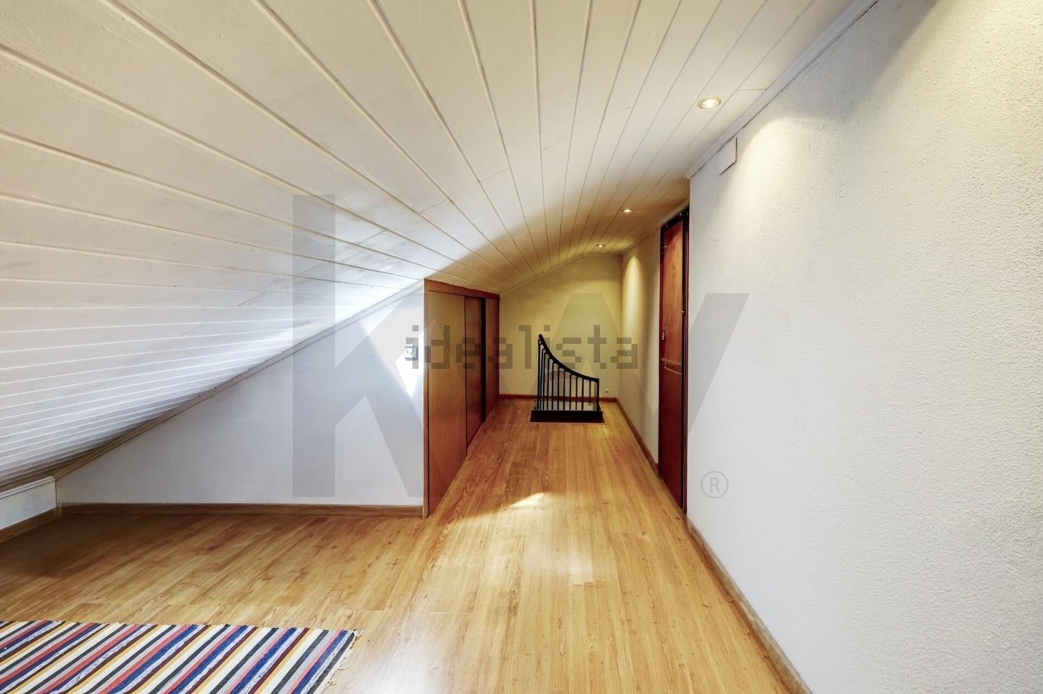 复式公寓出售在Rua Salgueiro Maia s/n - 过道