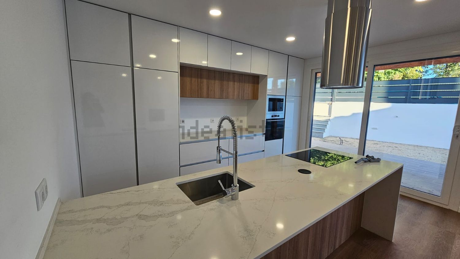 小楼房或独栋别墅出售在Rua José Malhoa, 17 - 厨房