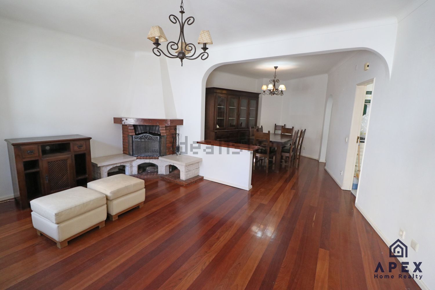 双拼别墅出售在Fanhões - 客厅