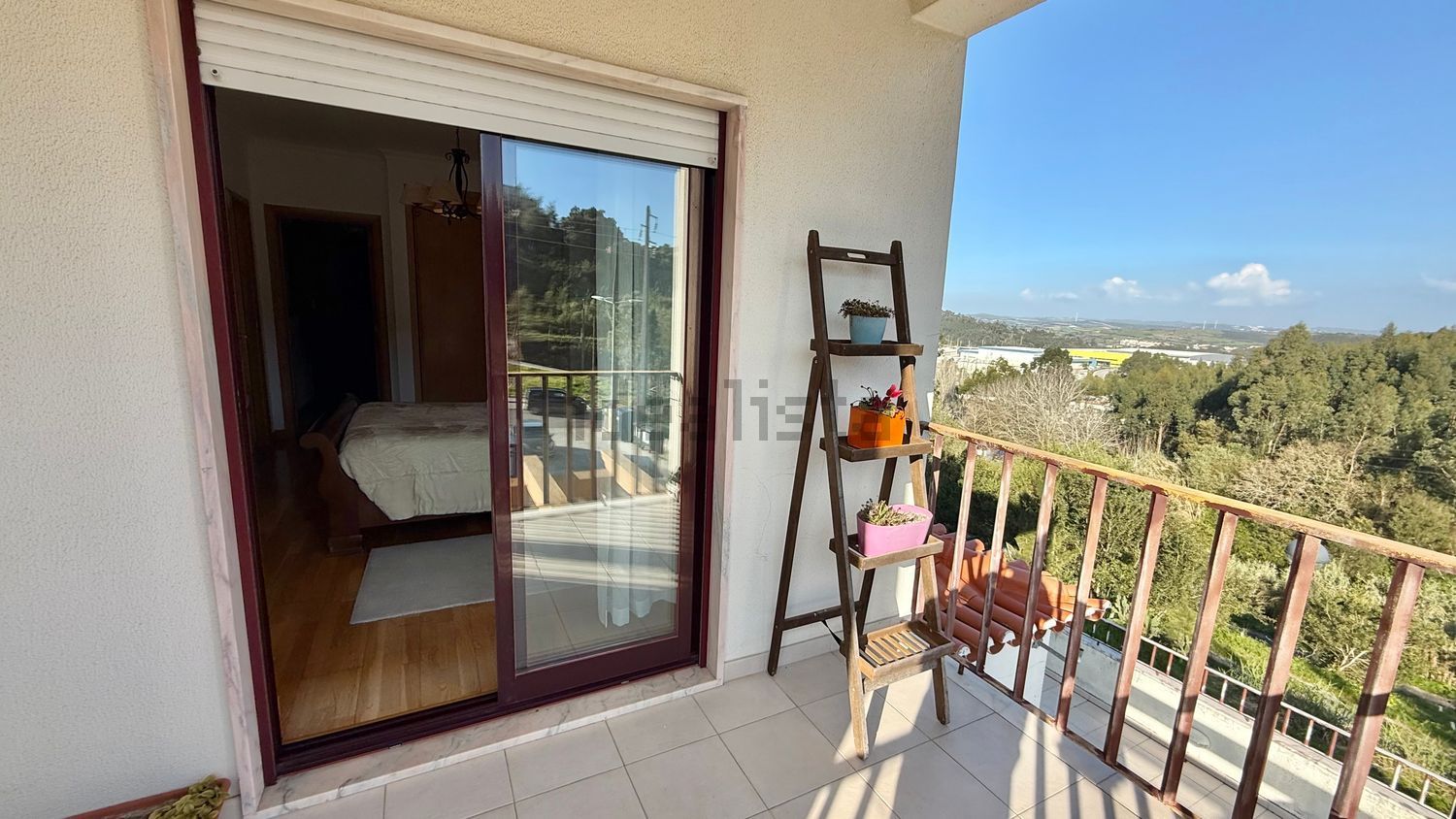 复式公寓出售在Rua das Glicínias, 2 a - 露台