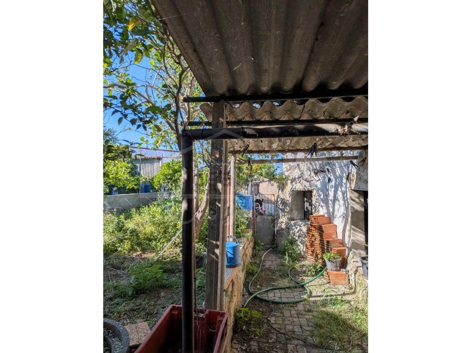 小楼房或独栋别墅出售在Rua do Sobrado Velho, 1 - 储藏室