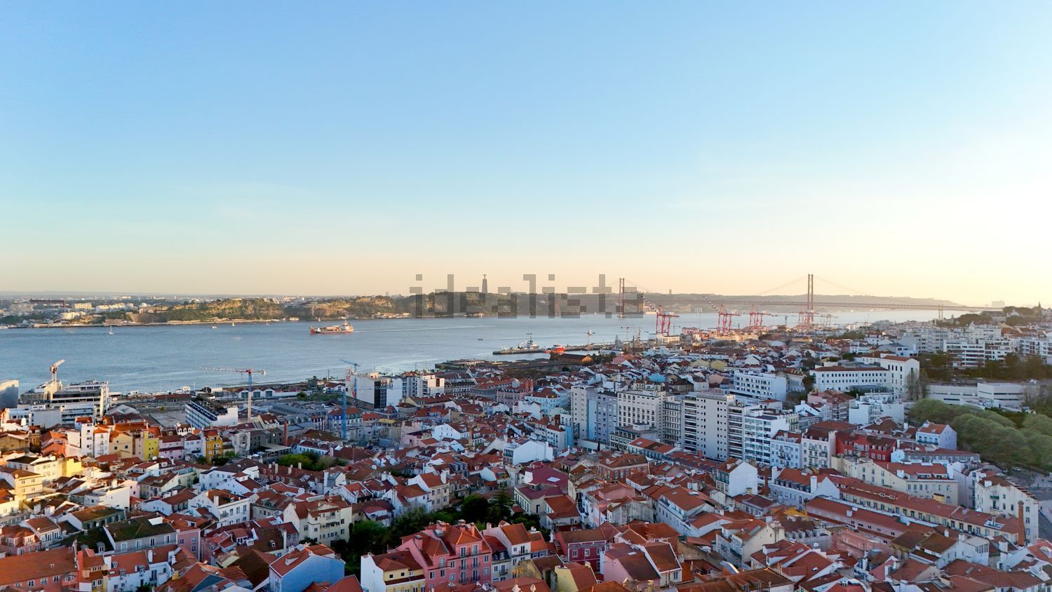 复式公寓出售在Rua da Academia das Ciências - 视线