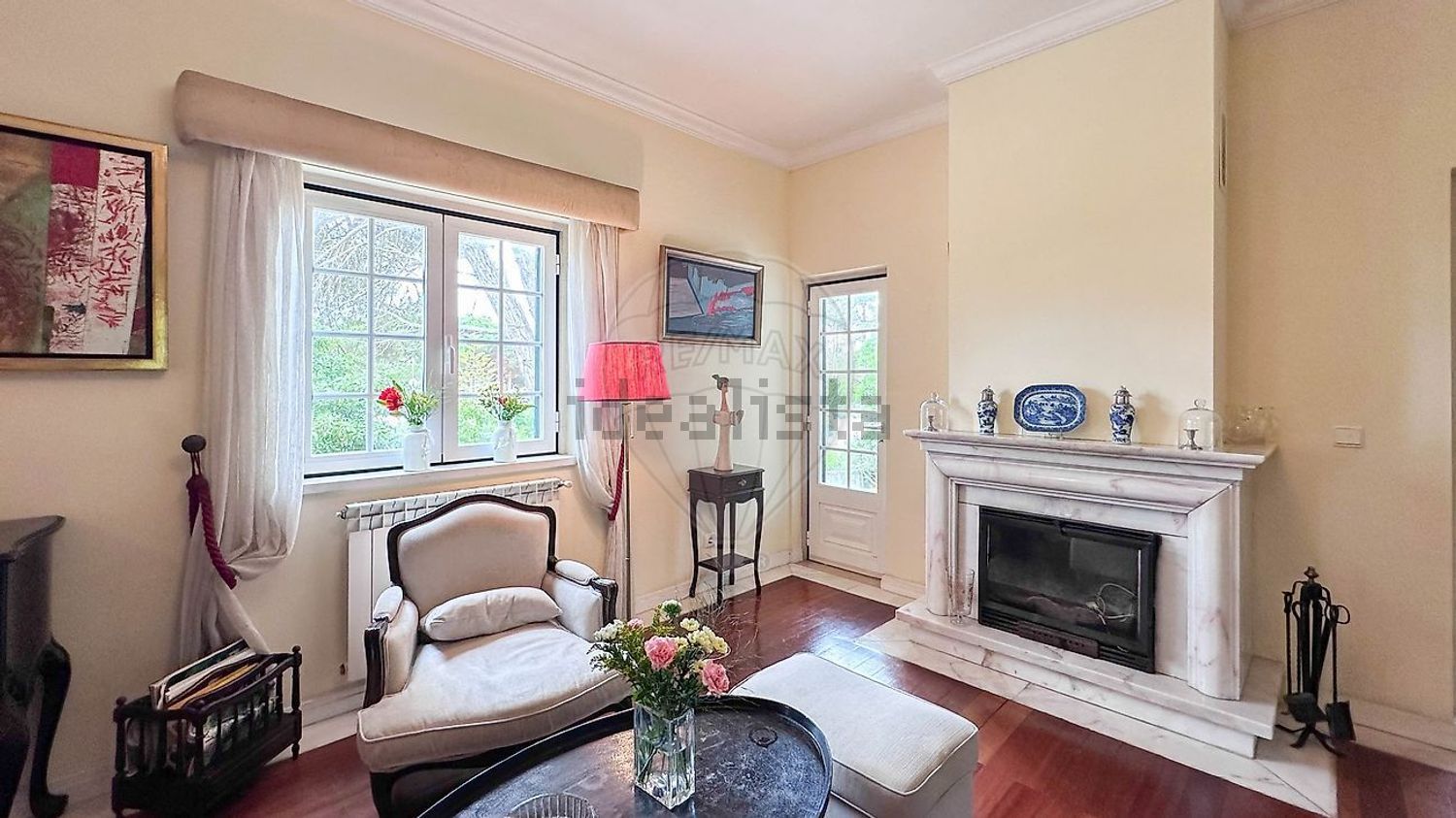 小楼房或独栋别墅出售在Rua da Mofina - 客厅