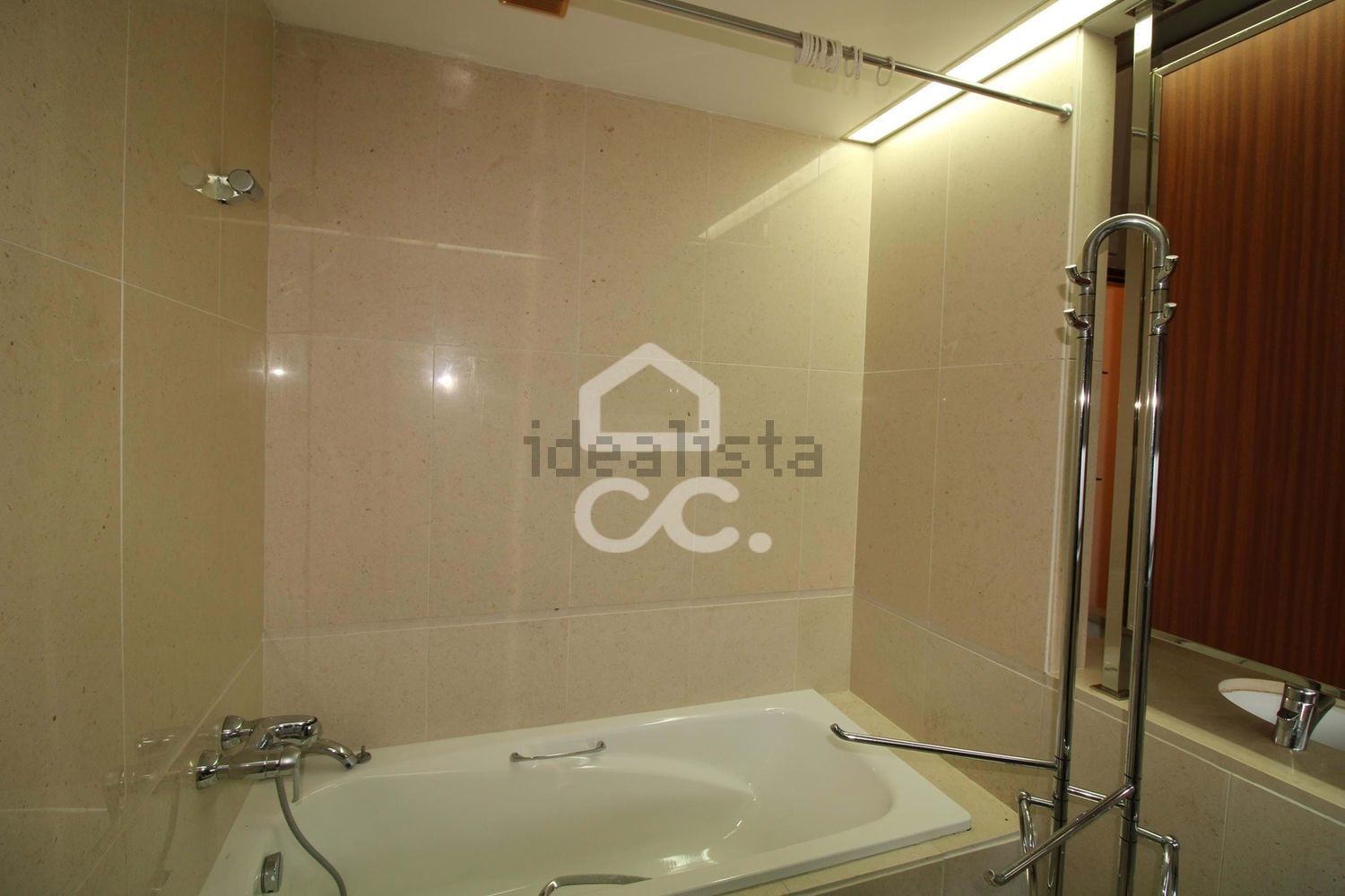 小楼房或独栋别墅出售在Santo Antão e São Julião do Tojal - 卫生间