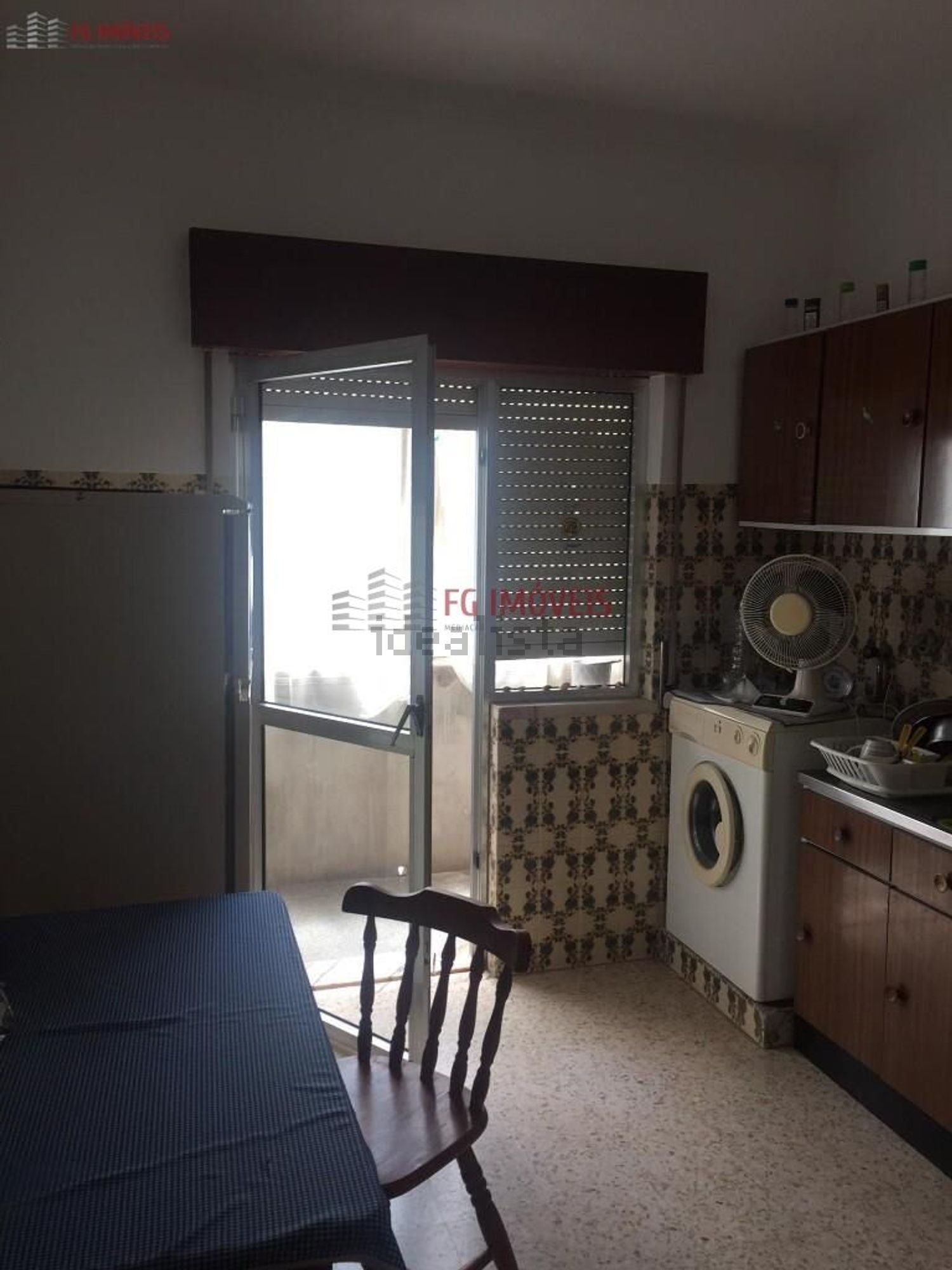 公寓 t2出售在Rua José Elias Garcia - 餐厅