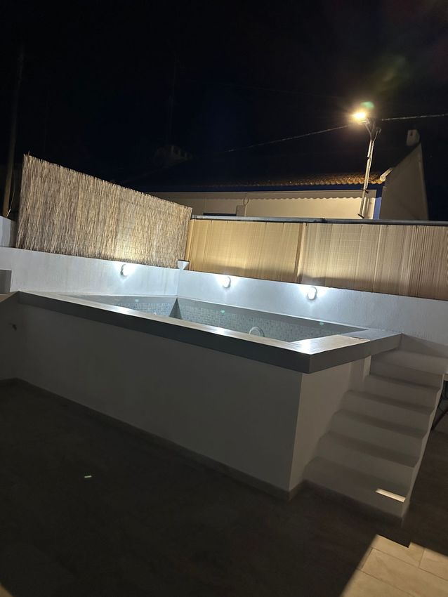 双拼别墅出售在Rua 1 de Maio, 15