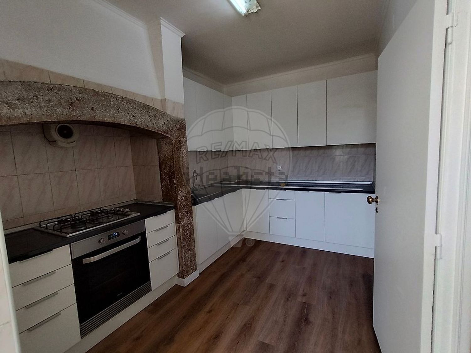 出租公寓 t2在Rua da Alegria - 厨房