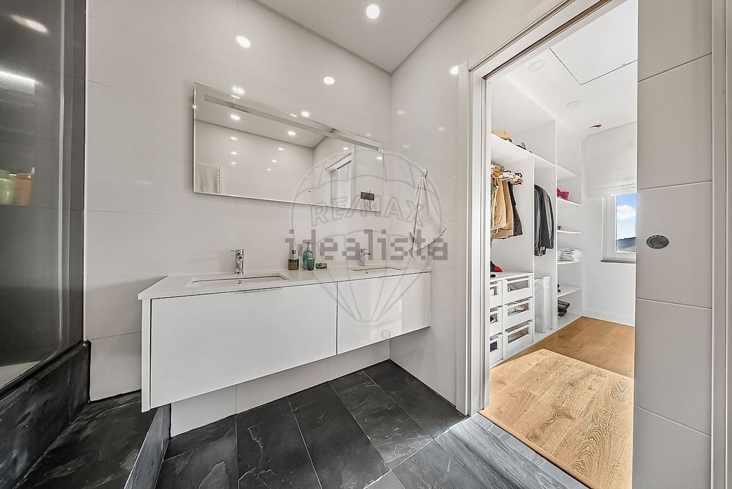 小楼房或独栋别墅出售在Bairro Vila Morena - 试衣间