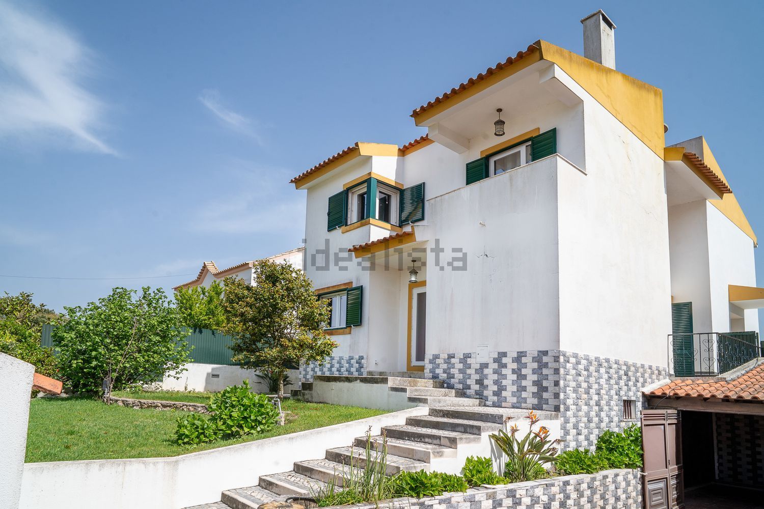 小楼房或独栋别墅出售在Rua da Mesquita, 13 - 外立面