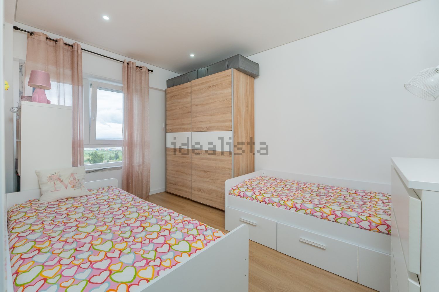 公寓 t3出售在Praceta Ramalho Ortigão - 卧室