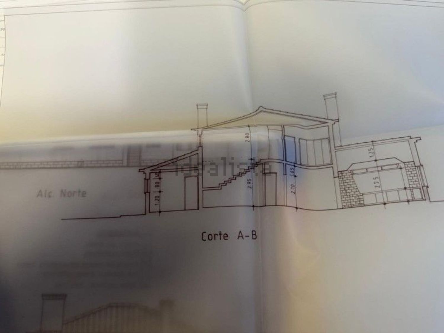 小楼房或独栋别墅出售在Rua 28 de Setembro - 平面图