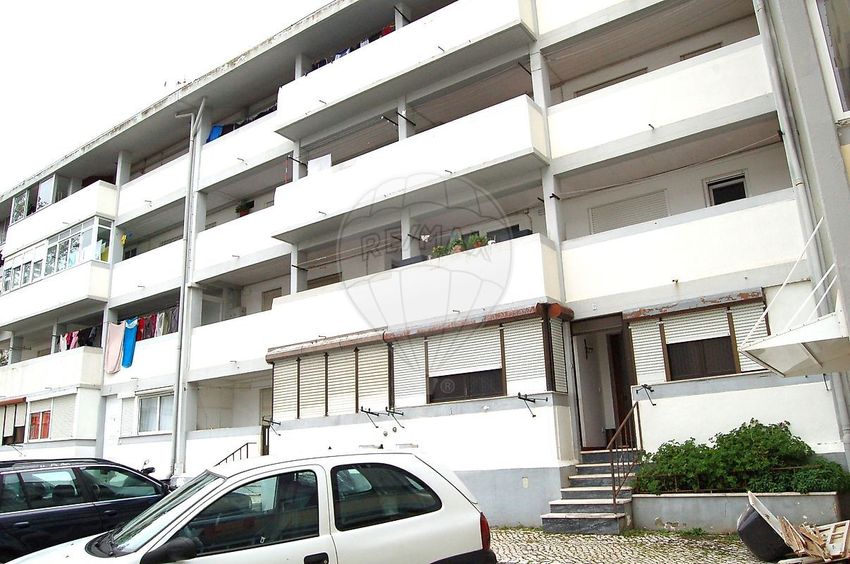 出租公寓 t2在Rua Cândido de Oliveira