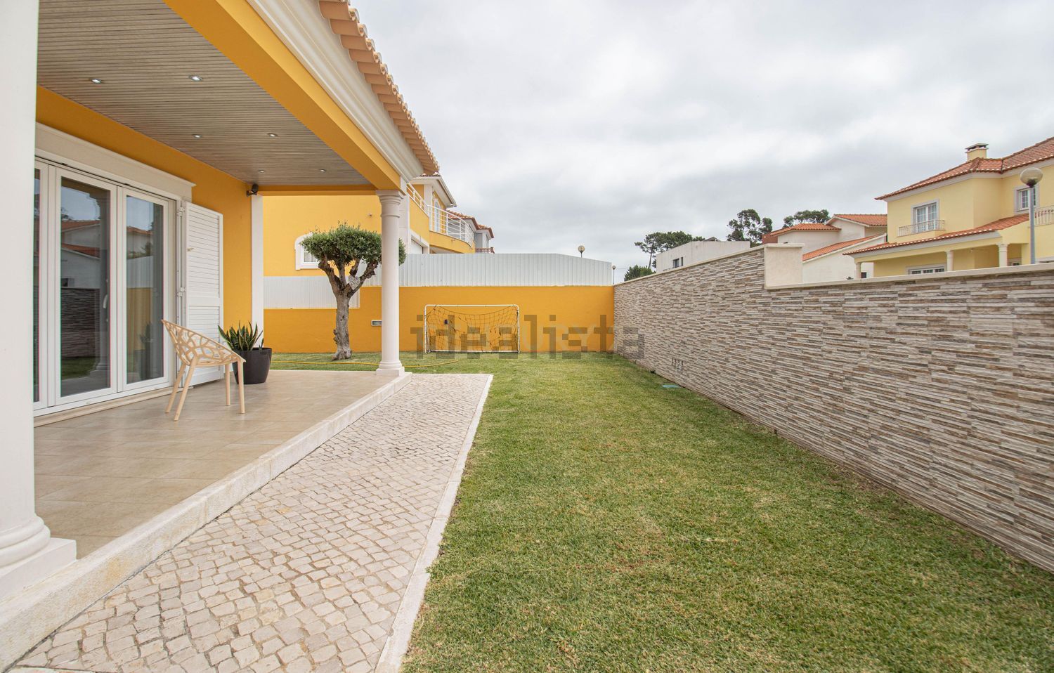 小楼房或独栋别墅出售在Rua Joane Mendes Botelho - 阳台