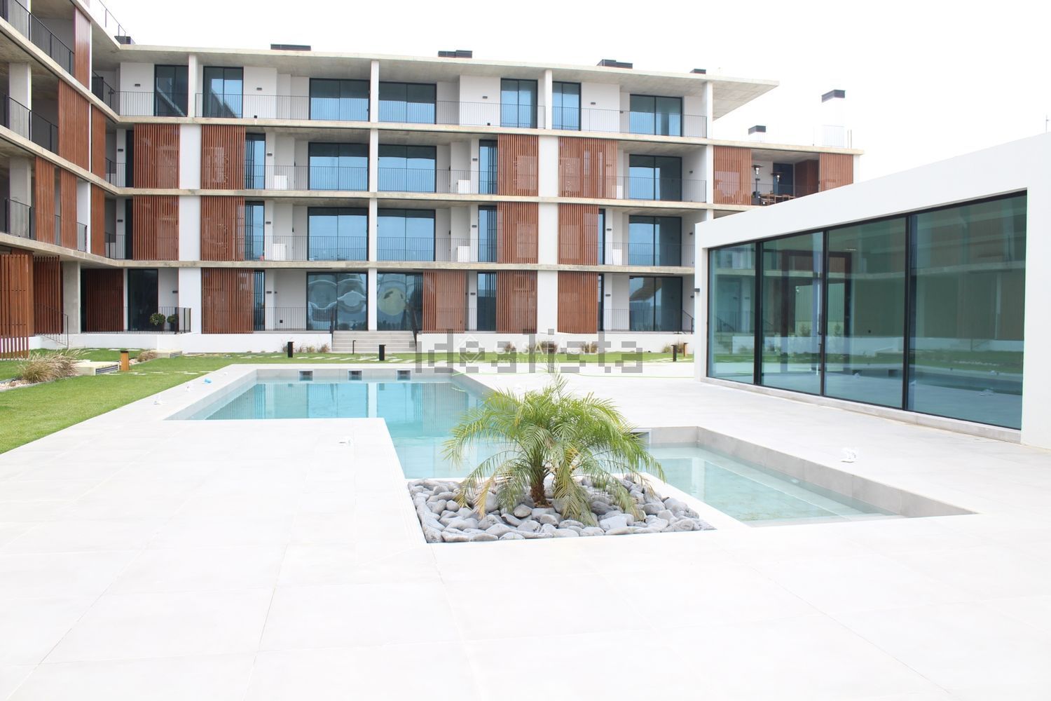 出租公寓 t1在Rua Padre Francisco António Ferreira, 58 - 游泳池