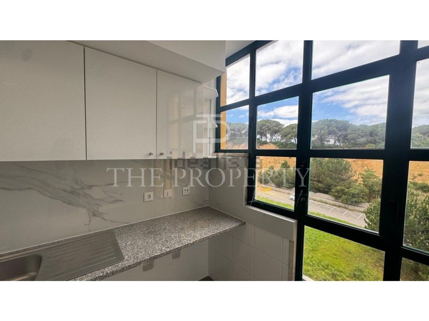 公寓 t3出售在Avenida Arsenal do Alfeite - 厨房