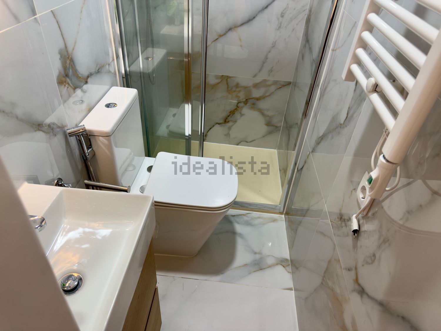 出租公寓 t3在Rua Afonso Costa, 11 - 卫生间