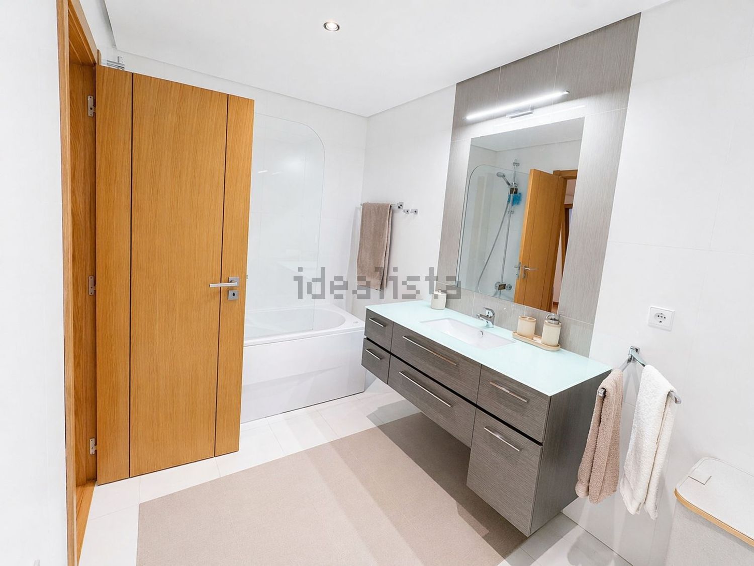 公寓 t3出售在Avenida Reinaldo dos Santos, 7 - 卫生间